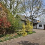 Einfahrt und Gartenbereich FeWo